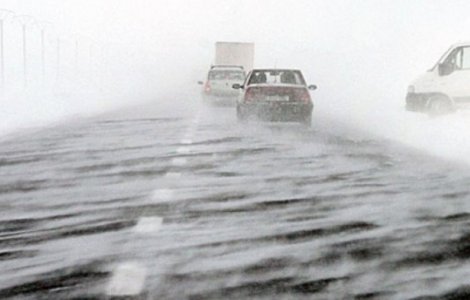 Noua judete sunt sub avertizare cod galben de vant puternic