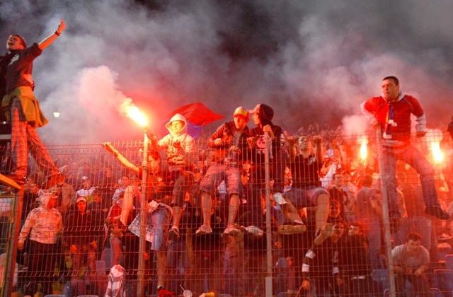 Penalizare de 15.000 de lei pentru FC Dinamo si de 10.000 de lei pentru FC Steaua, dupa derbiul de pe Arena Nationala