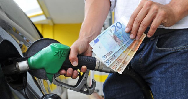 Consumul mondial de benzina va scadea cu 10% in urmatorii 20 de ani