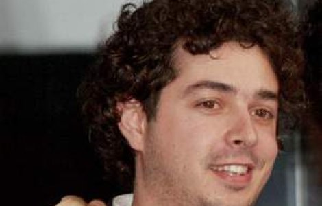 Cu cine s-a pupat Moga in masina?