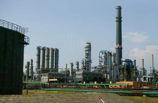 Sechestru pe Rompetrol Rafinare