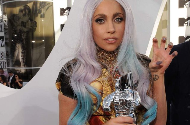 Lady Gaga si-a anuntat noul album