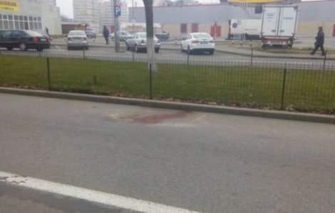 Tanar injunghiat mortal pe o strada din Craiova, in urma unei altercatii