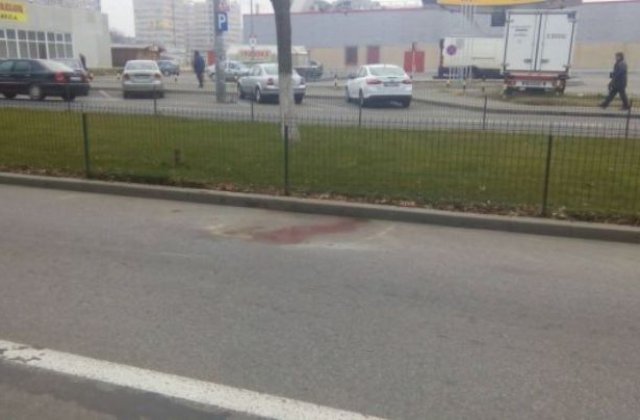 Tanar injunghiat mortal pe o strada din Craiova, in urma unei altercatii