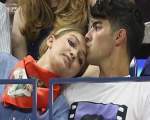 Joe Jonas si Gigi Hadid