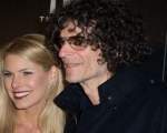Beth Ostrosky Stern si Howard Stern