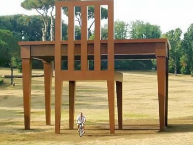 Masa imensa, Giancarlo Neri