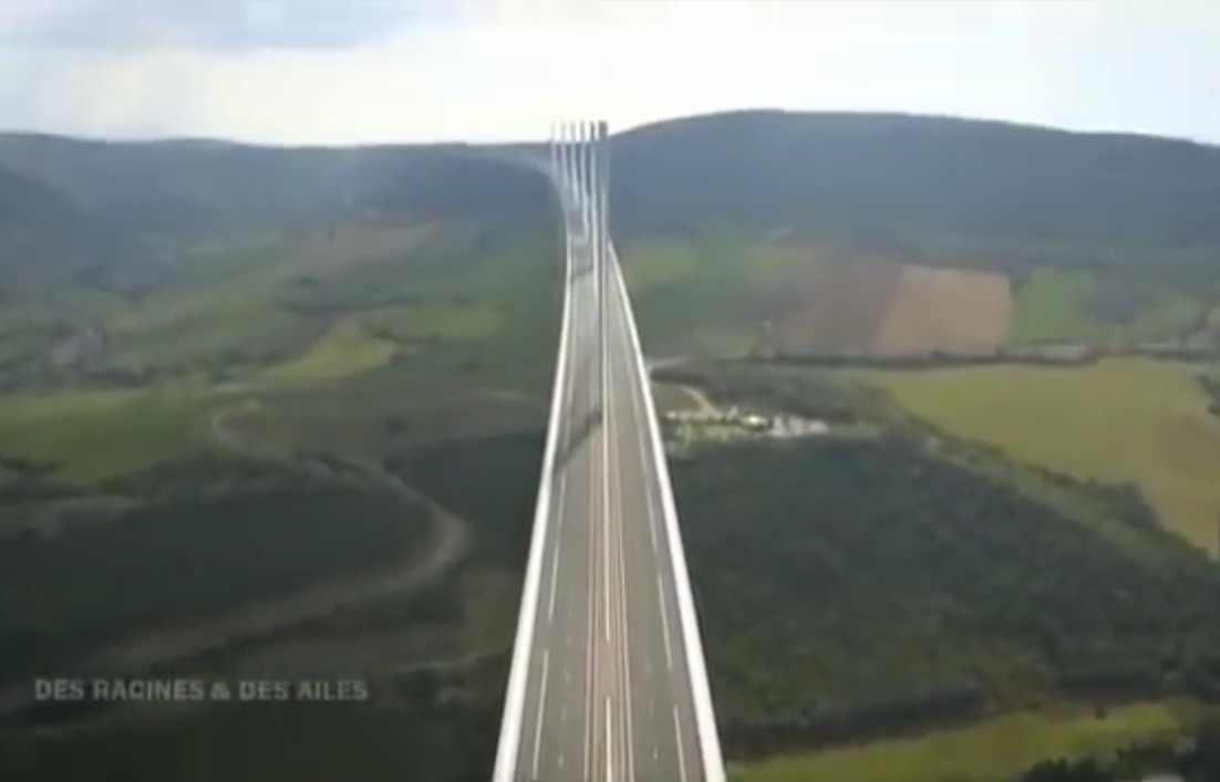 Viaductul Millau, Franta