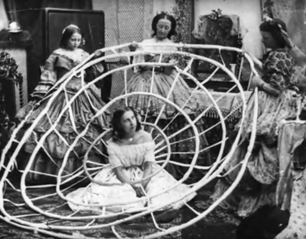 Crinolina spectaculoasa, Londra, 1860