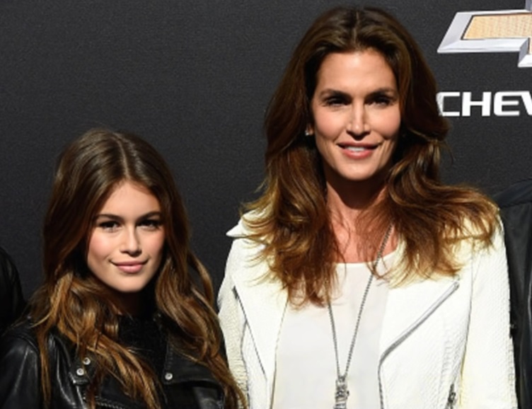 Cindy Crowford si Kaia