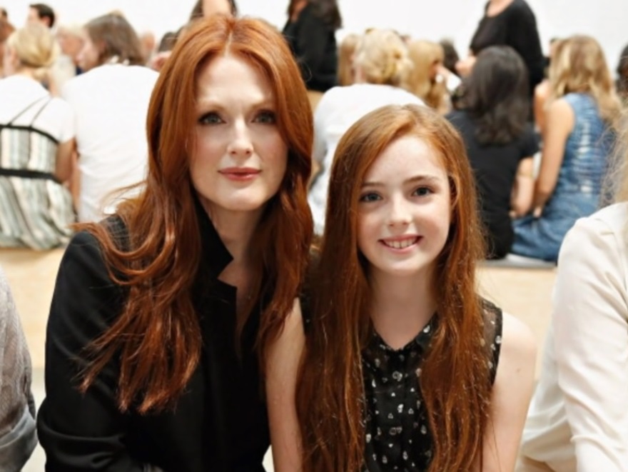 Julianne Moore si Liv
