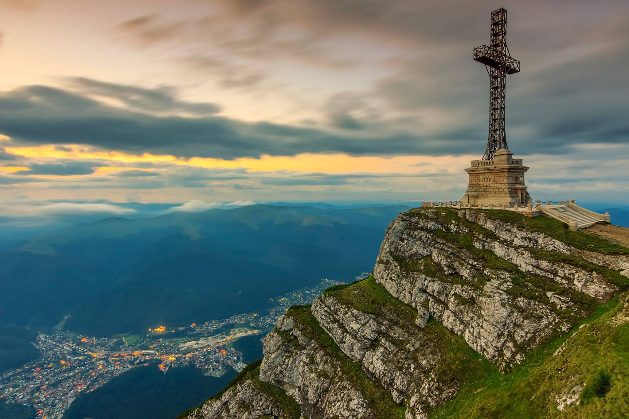 8. Crucea de pe Caraiman