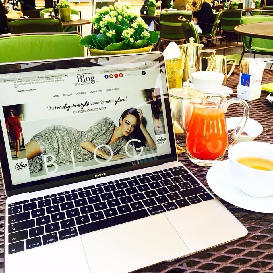 Andreea Raicu se ocupa de blogul ei pe ultima suta de metri