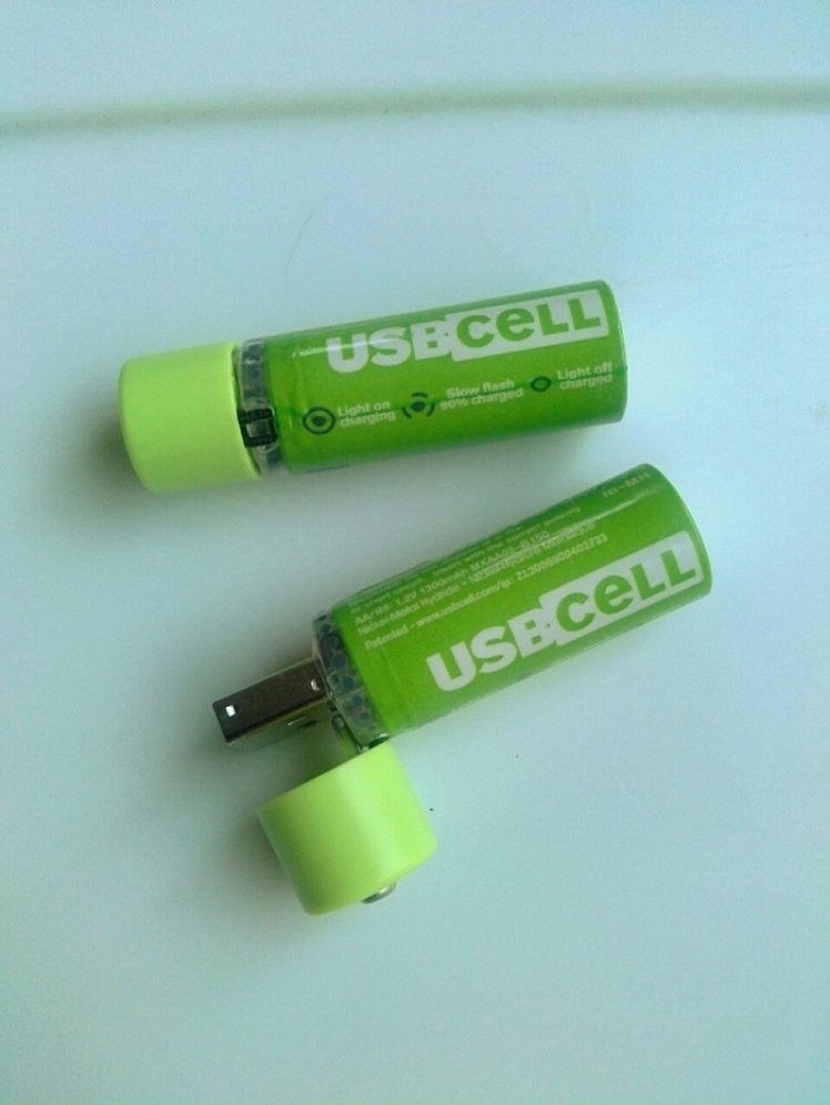 10. Baterii USB reincarcabile