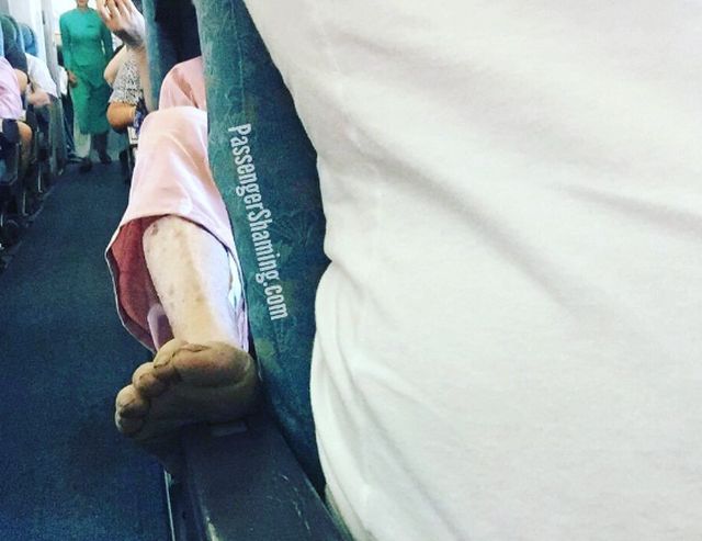 Ai grija cand dai cu cotul, sa nu ma lovesti