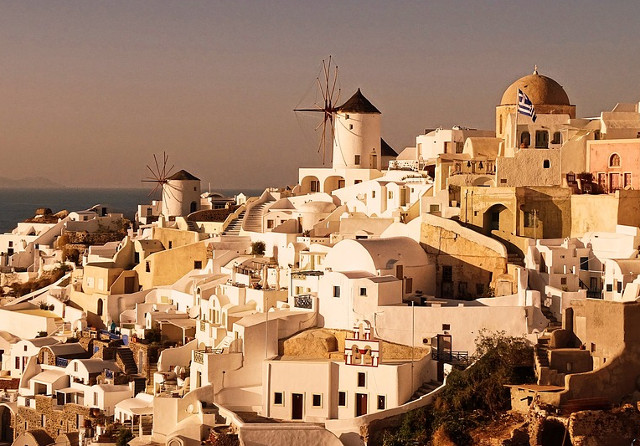 Trairi intense in Santorini