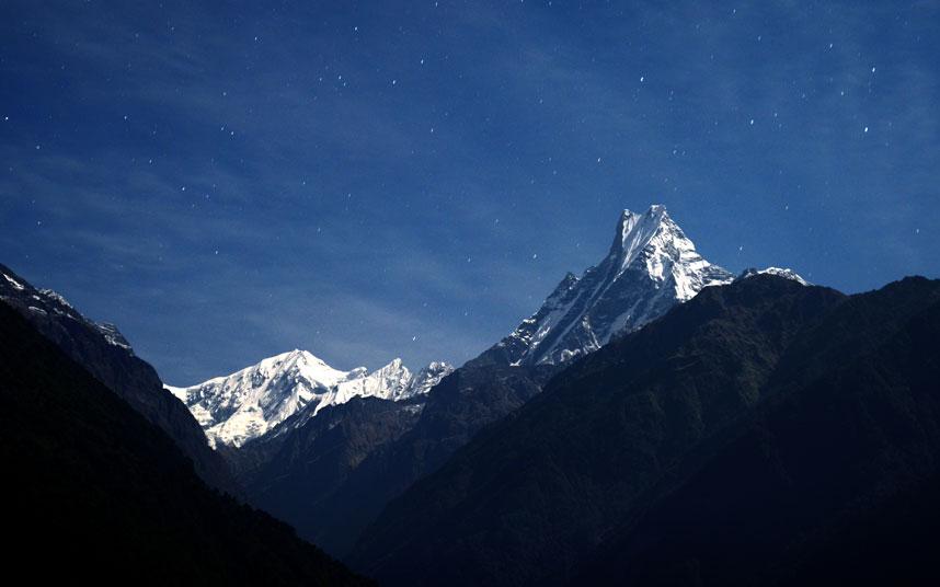 13. Machhapuchchhre, Nepal