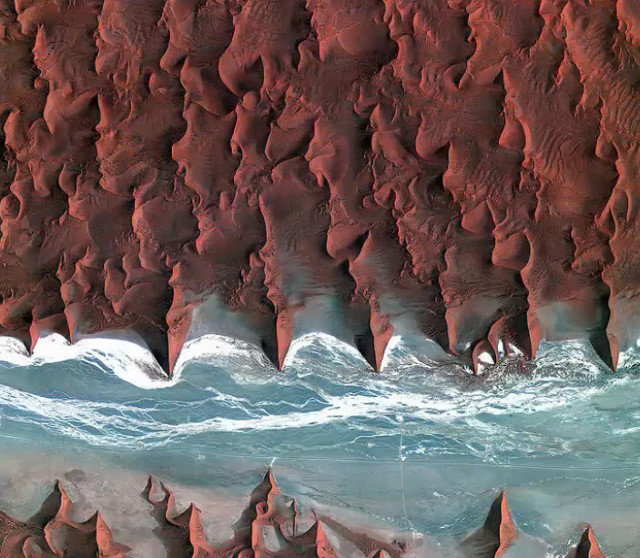 Peisajul din desertul Namib, Africa de Sud