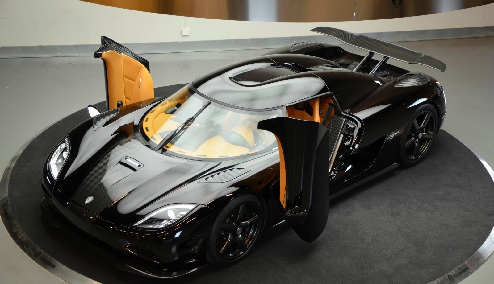 4. Koenigsegg Agera R