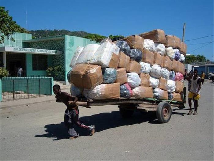 2. Cred ca putem sa ii gasim o alta intrebuintare lui Superman, decat sa-l punem la carat baloti