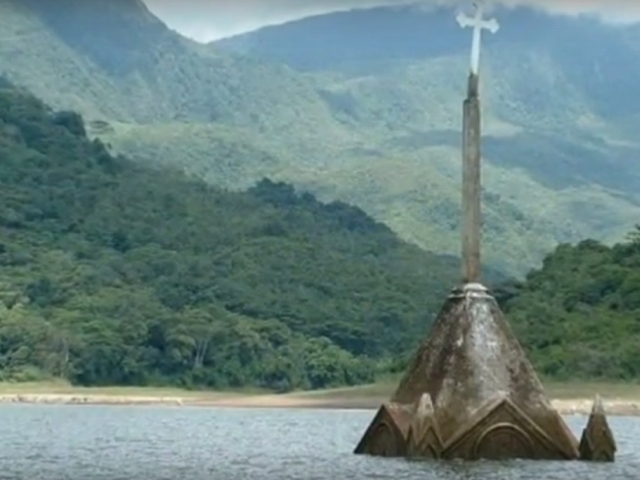 Biserica scufundata din Potosi-Uribante,  Venezuela