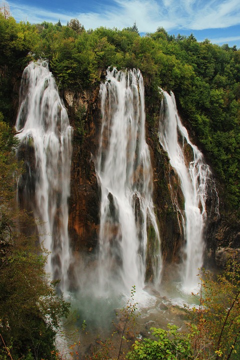 Cascade in Parcul National Lacurile Plitvice, Croatia