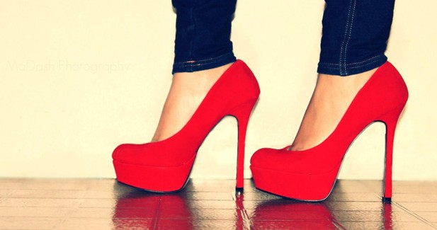 3. "Este foarte comod sa mergi pe tocuri"