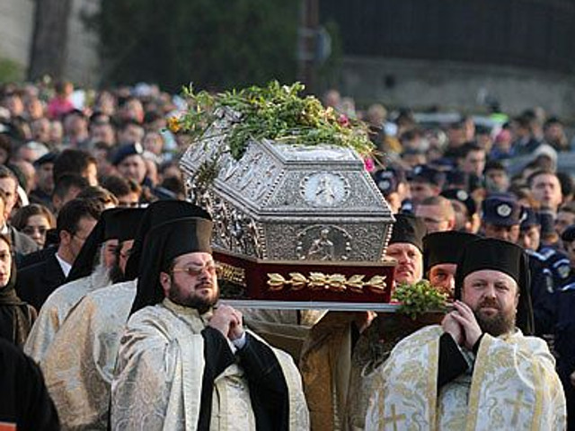 A mostenit o mare avere