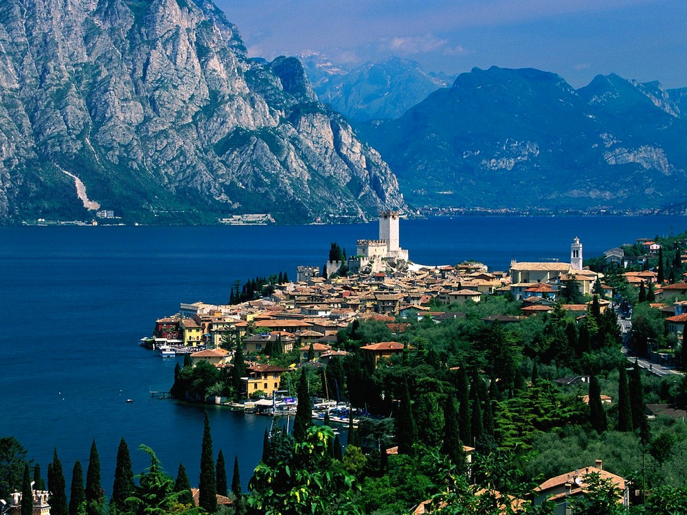 6. Tara a contrastelor