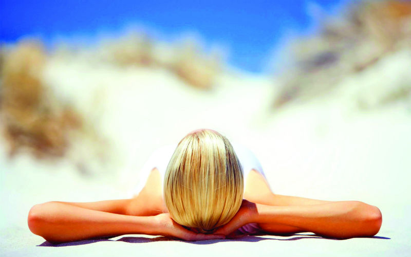 "Intoarce mereu fata spre soare si nu vei vedea niciodata umbrele" - Helen Keller