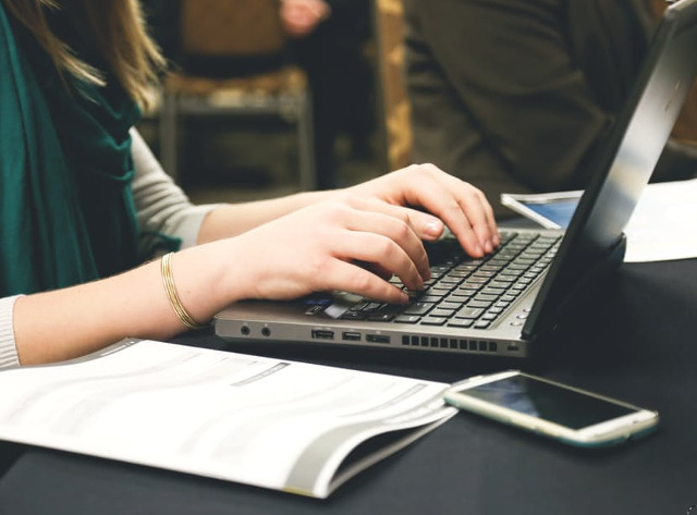 Incetineste ritmul de lucru