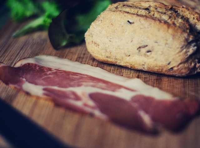 Renunta la carnea procesata