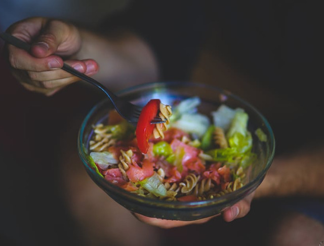 Relaxeaza-te atunci cand mananci