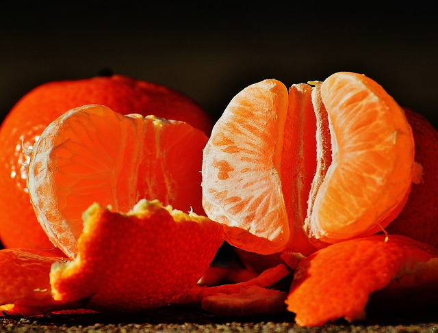 Fructe bogate in apa