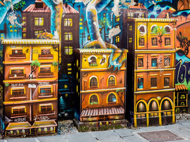 "Pictura este starea sufleteasca a artistului exprimata in culori" (Valeria Mahok)