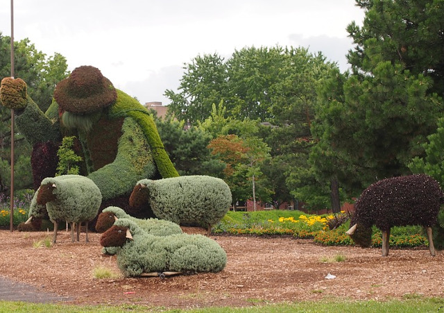 Cu ajutorul figurinelor