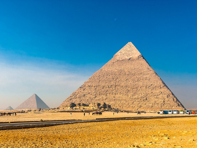 Ce locatii au scazut in preferintele romanilor