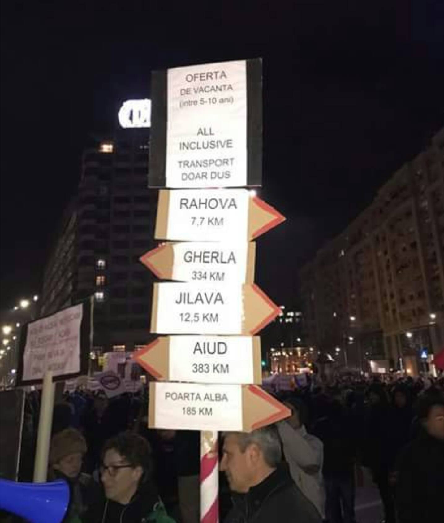 Mesaje din Piata Victoriei