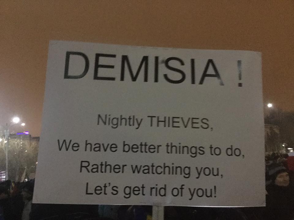 Ziua a XII-a. Mesaje din Piata Victoriei