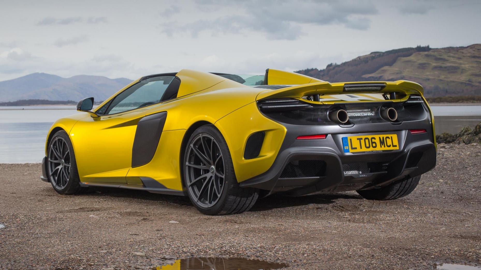 Locul 4. McLaren 675LT Spider