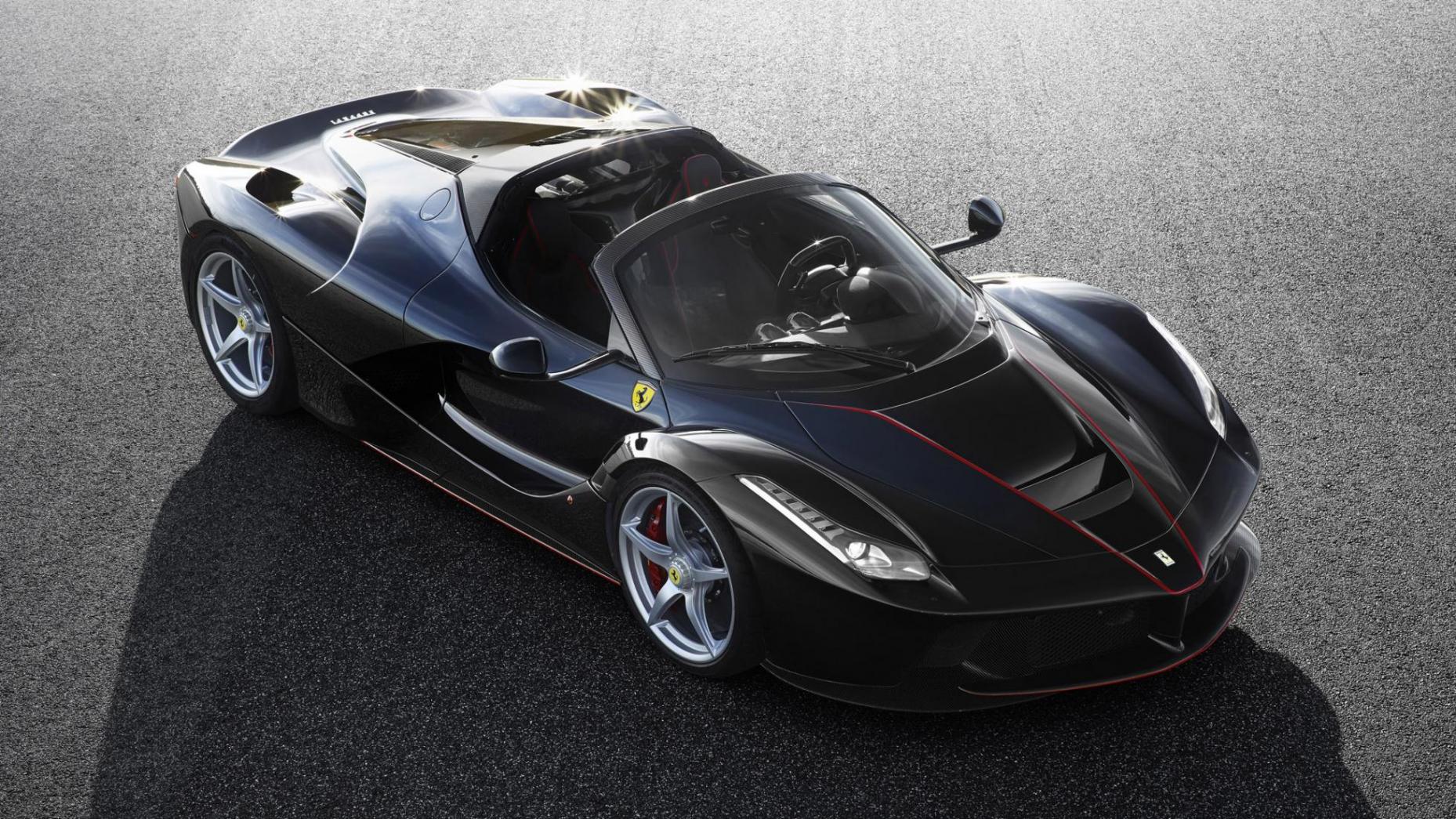 Locul 3. Ferrari La Ferrari Aperta