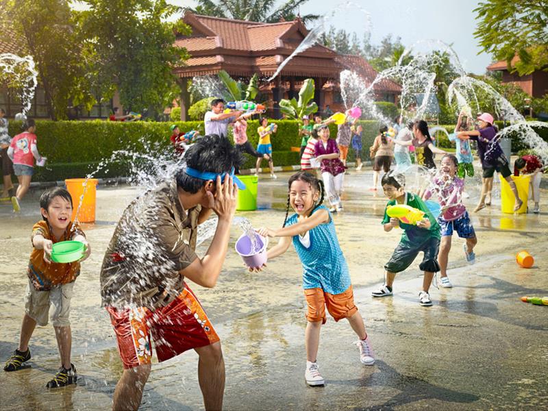 7. Nu se mai bat vara cu apa