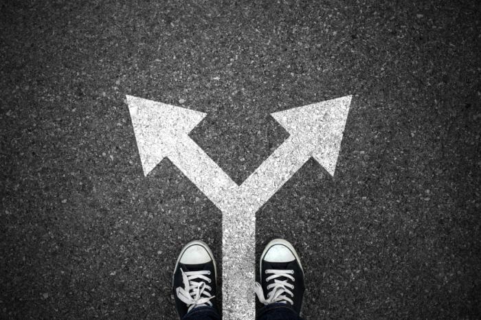 6. Ii lasa pe altii sa ia decizii pentru ei