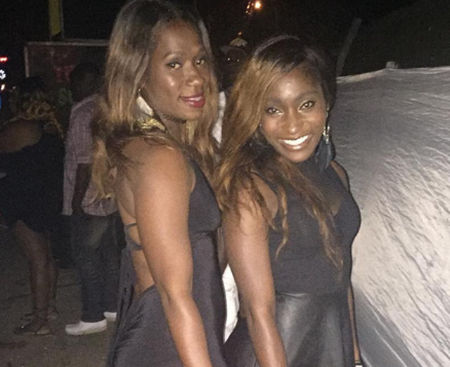 Althea, 41 de ani (in stanga), alaturi de fiica ei