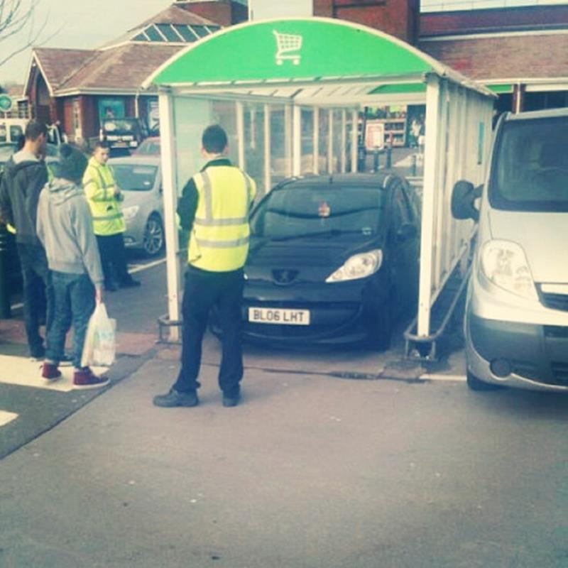 Poate fi confundata cu un carucior de cumparaturi? Da.