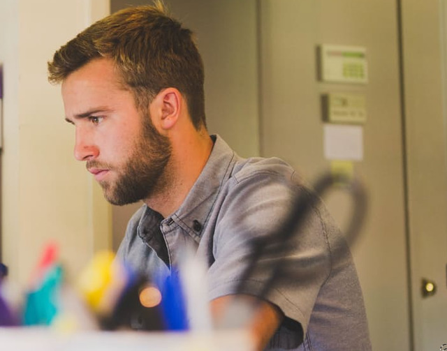 Practicarea unui ritual hindi care presupune abstinenta alimentara in zilele de luni