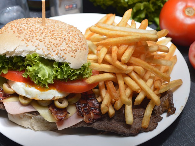 Sa consumi mancare nesanatoasa