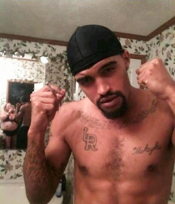 Din nou, oglinda nu iarta pe nimeni