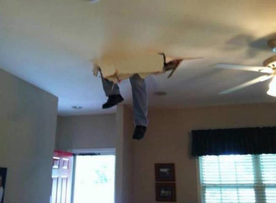 8 imagini care iti arata ce inseamna o zi proasta la munca