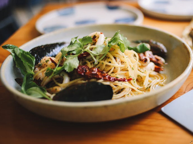 Renunta la paste si paine